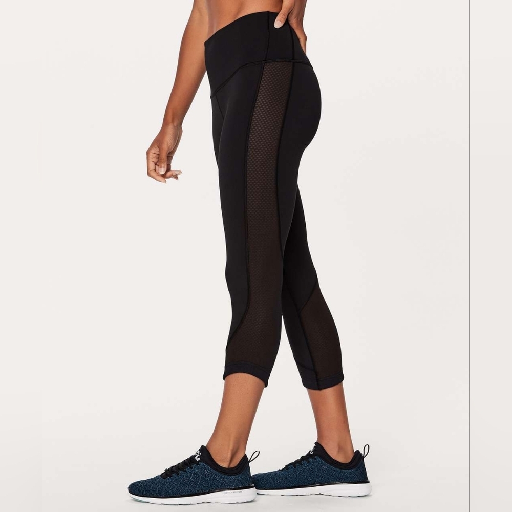 Lululemon Ready Set Go Crop (21") Sz 6 Black Leggings